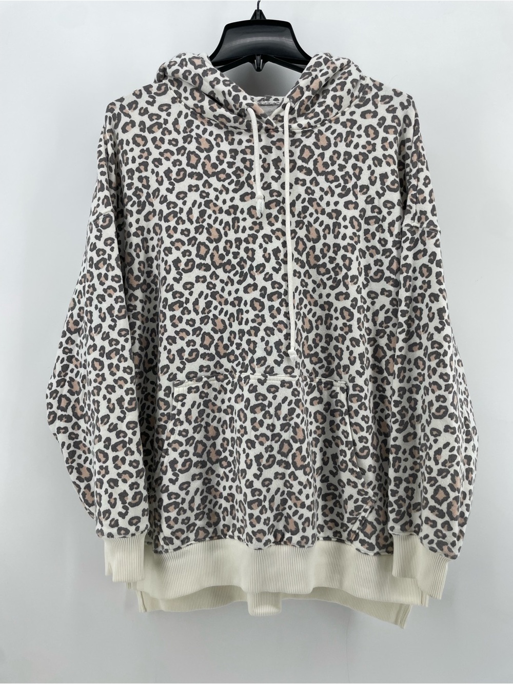 AEO American Eagle Women’s Ahh-Mazingly Soft Sweatshirt Jegging Fit
Leopard S
